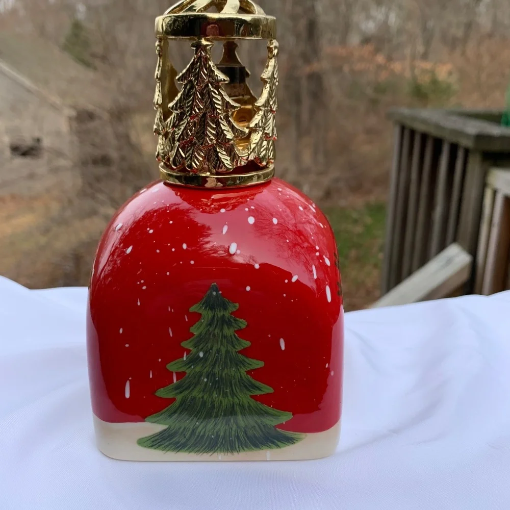 La-Tee-Da snowman fragrance diffuser